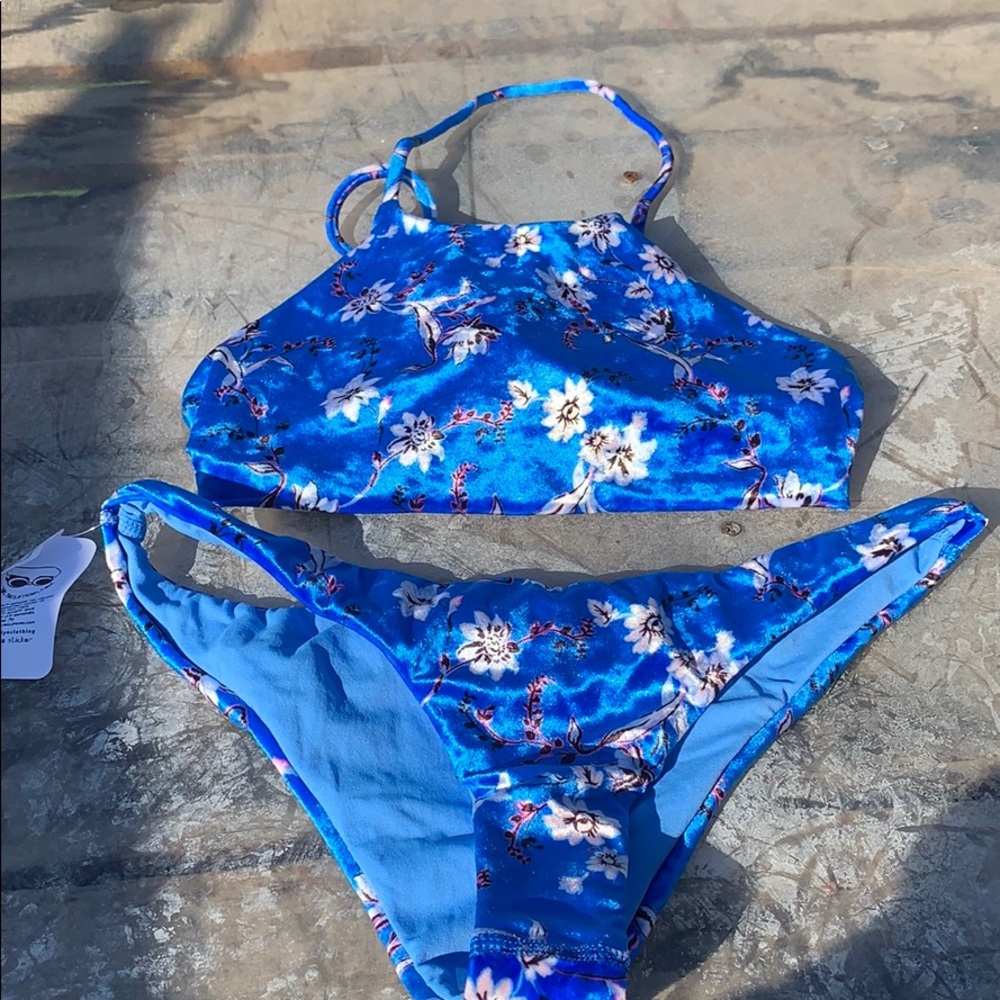 Jolyn Velvet Bikini, Large
